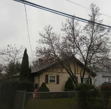 425 Shady Ln., Mundelein, IL 60060