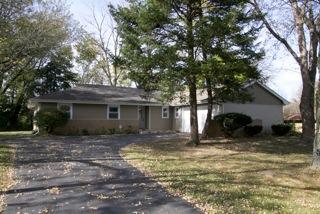 1730 Lake Dr., Flossmoor, IL 60422
