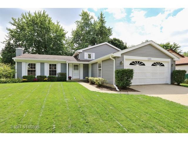 885 Boxwood Ln., Buffalo Grove, IL 60089