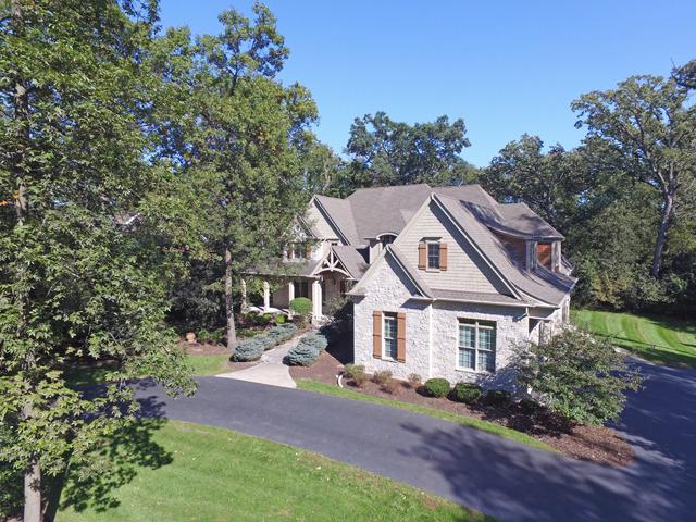 4410 Woodland Hollow Tr., Prairie Grove, IL 60012