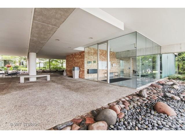 2020 St Johns Ave. #504, Highland Park, IL 60035