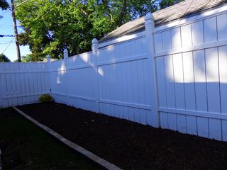 952 Carr St., Elgin, IL 60123
