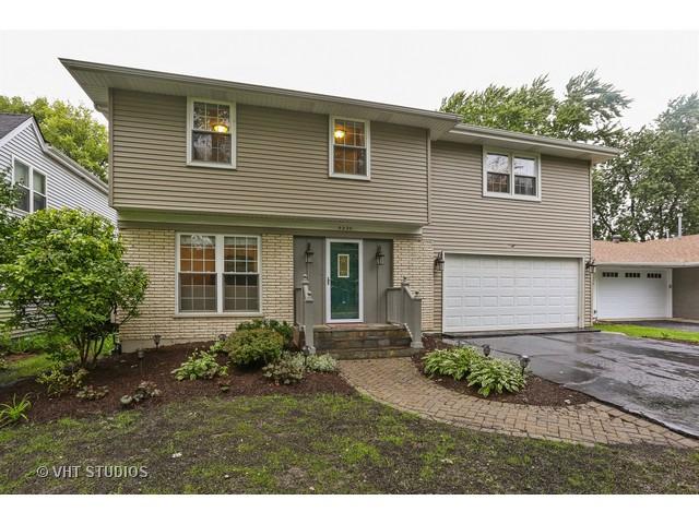 4224 Earlston Rd., Downers Grove, IL 60515