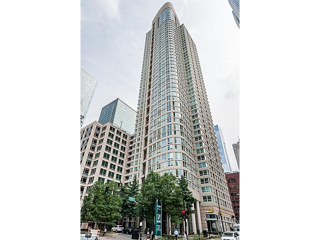 345 N La Salle St. #1607, Chicago, IL 60654