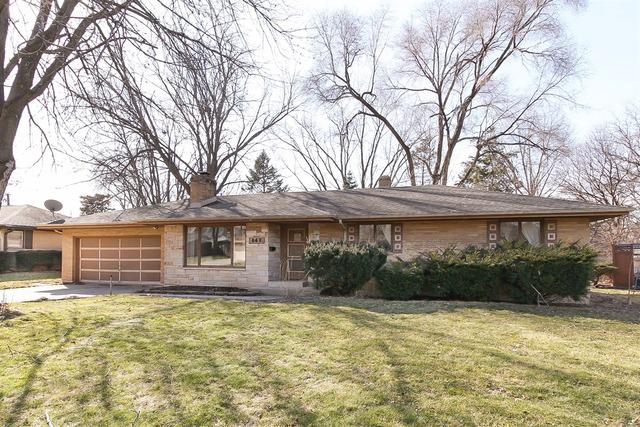 147 Crestwood Dr., East Dundee, IL 60118