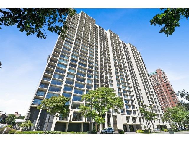 3200 N Lake Shore Dr. #1905, Chicago, IL 60657