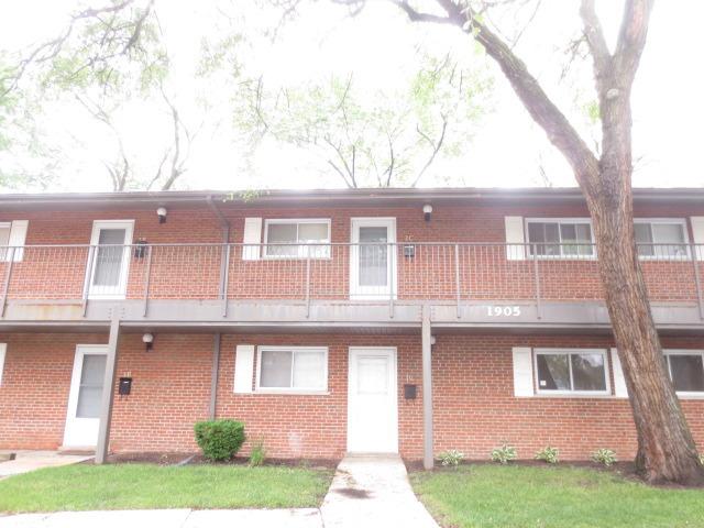 1905 W Hatherleigh Ct. #1C, Mount Prospect, IL 60056