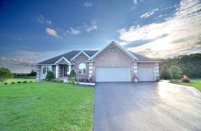 7081 Hawthorne Ridge, Roscoe, IL 61073
