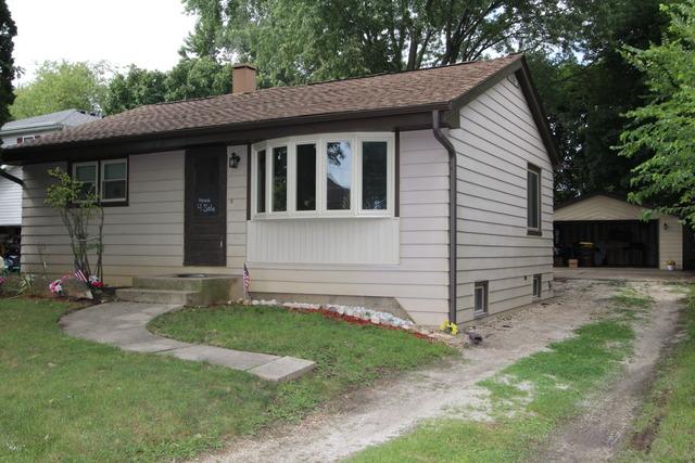 1282 Ivy Ln., Crystal Lake, IL 60014