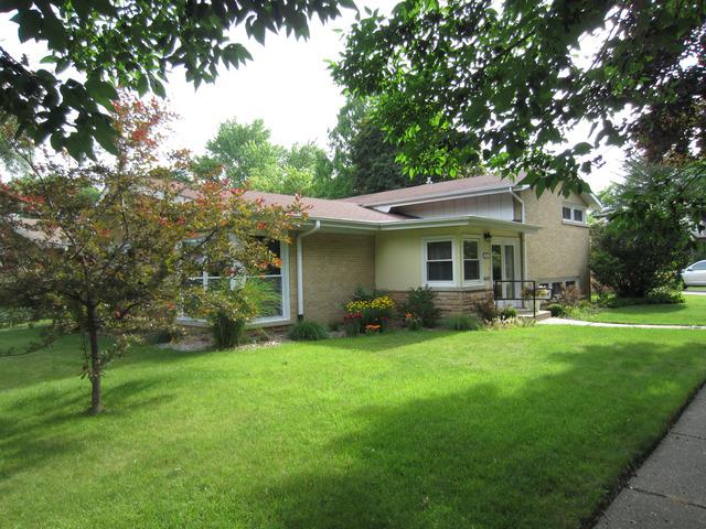 600 Lacrosse Ave., Wilmette, IL 60091