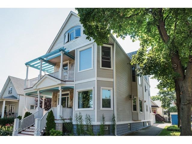 3024 N Francisco Ave., Chicago, IL 60618