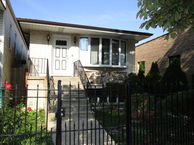 2454 N Luna Ave., Chicago, IL 60639