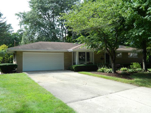 318 April Ct., North Aurora, IL 60542