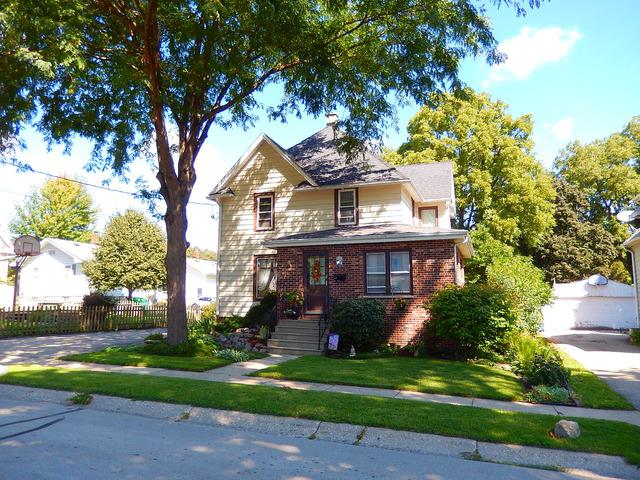 619 Cottage Row, Sycamore, IL 60178