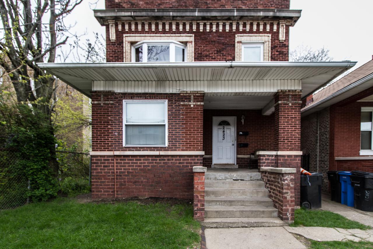 2423 E 73rd St., Chicago, IL 60649