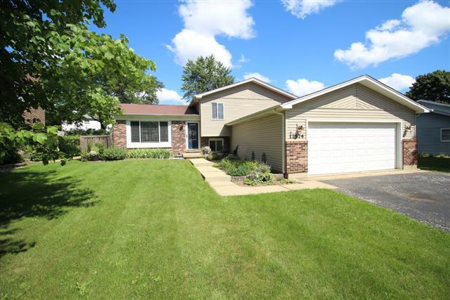 17574 W Winnebago Dr., Grayslake, IL 60030