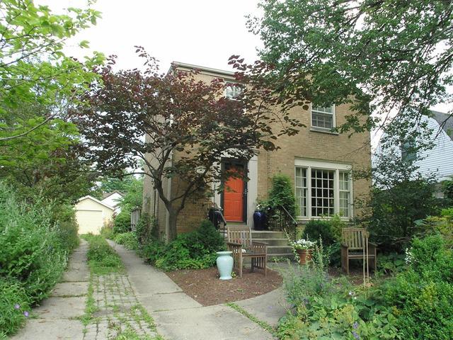 439 8th Ave., La Grange, IL 60525