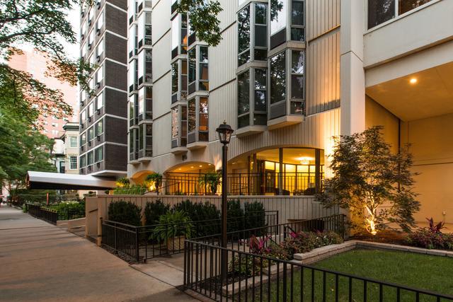 1340 N Dearborn Pkwy. #8F, Chicago, IL 60610