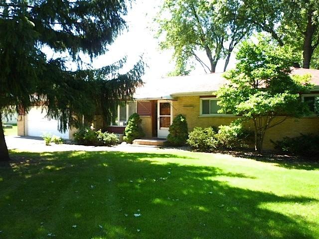 7232 Leonard Dr., Darien, IL 60561