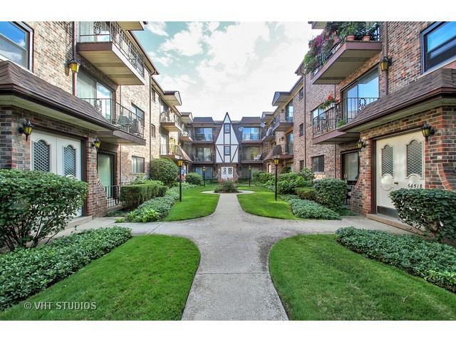 6451 N Northwest Hwy. #1N, Chicago, IL 60631