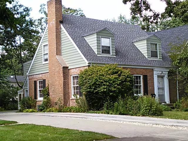 920 N Stone Ave., La Grange Park, IL 60526