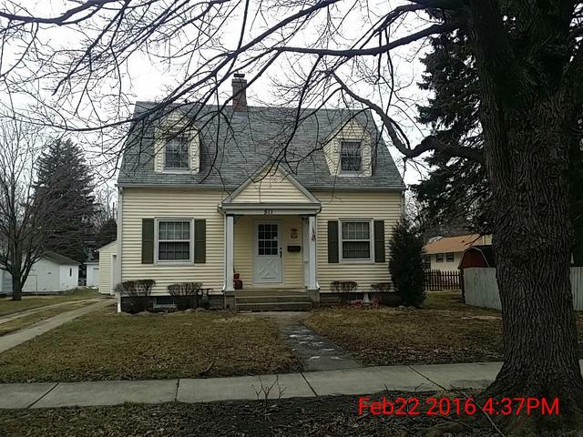 511 S 5th St., Dekalb, IL 60115