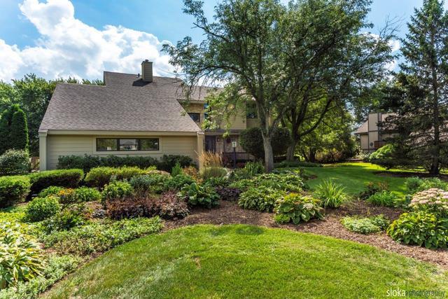 6301 Hidden Oak Dr., Crystal Lake, IL 60012
