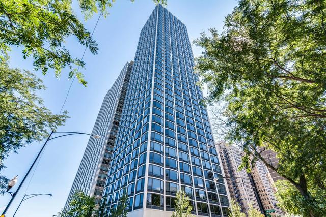 1555 N Astor St. #6NE, Chicago, IL 60610