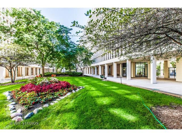 1400 E 55th Pl. #202S, Chicago, IL 60637