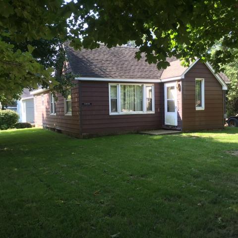 211 Ash Ave., Kingston, IL 60145