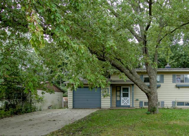 202 Walnut Dr., Streamwood, IL 60107