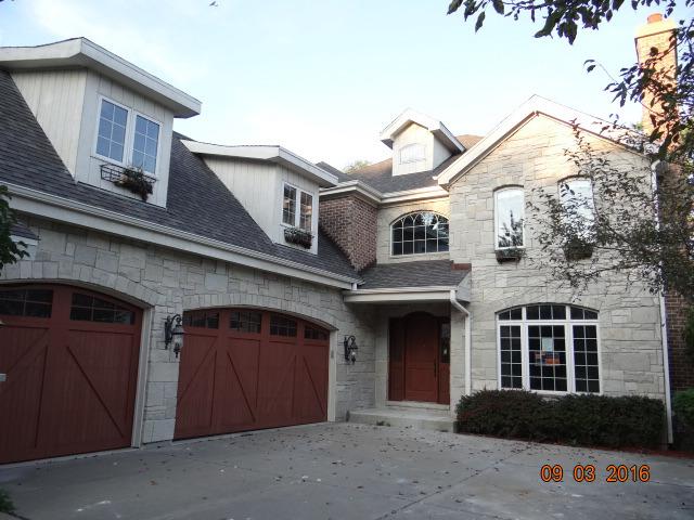 265 Coe Rd., Clarendon Hills, IL 60514