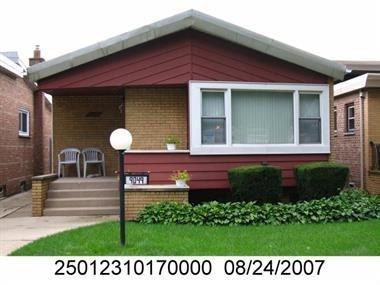 9049 S Oglesby Ave., Chicago, IL 60617