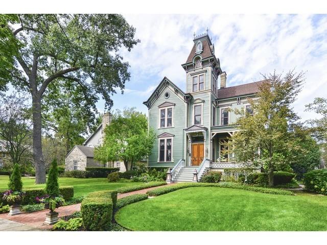 1134 Elmwood Ave., Wilmette, IL 60091