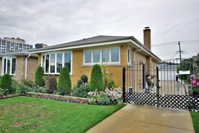 4832 N Mont Clare Ave., Chicago, IL 60656