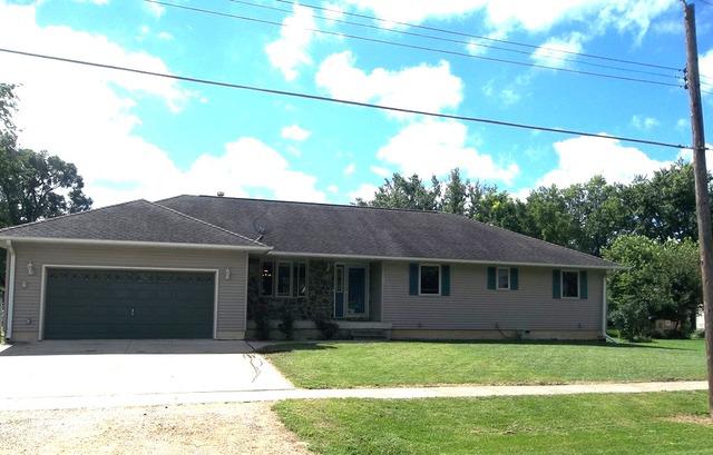 209 W Provost St., Amboy, IL 61310