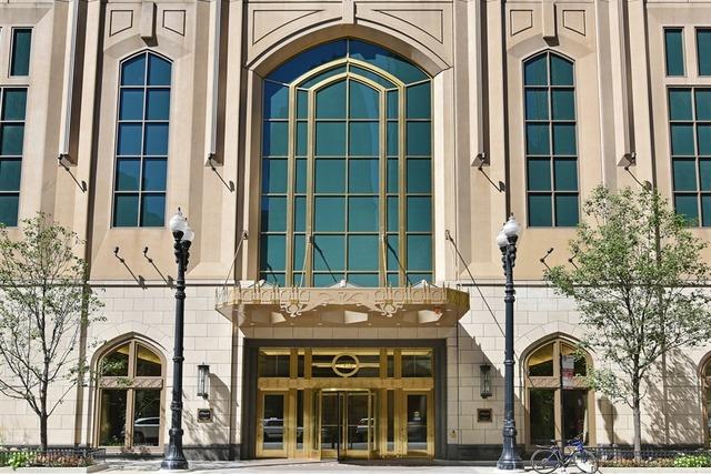 21 E Huron St. #2505, Chicago, IL 60611