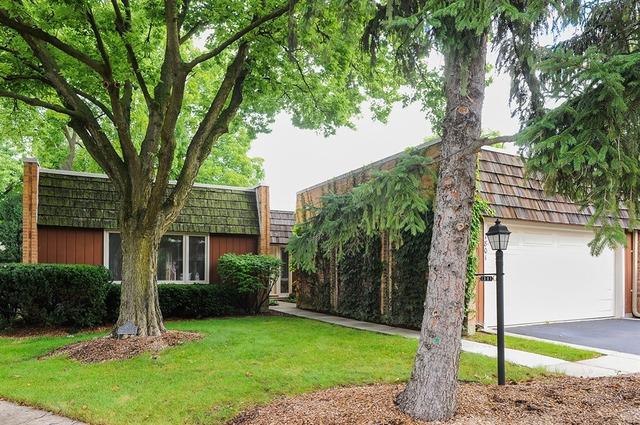 1801 Somerset Ln., Northbrook, IL 60062
