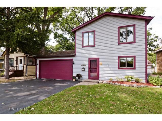 136 Burton St., Grayslake, IL 60030