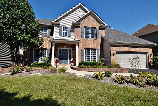 641 Hammer Ln., North Aurora, IL 60542