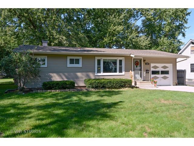 1049 Elliott Ave., Aurora, IL 60505