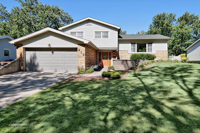 910 Belair Dr., Darien, IL 60561