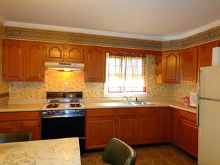 2113 Fairfield Rd., Lindenhurst, IL 60046