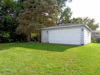 2113 Fairfield Rd., Lindenhurst, IL 60046