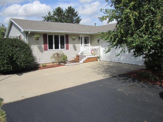 24200 Hillcrest Dr., Sterling, IL 61081