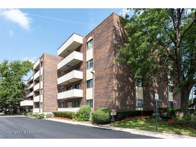 9240 Gross Point Rd. #404, Skokie, IL 60077