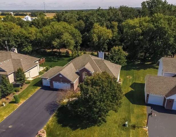 9287 River View Tr., Roscoe, IL 61073