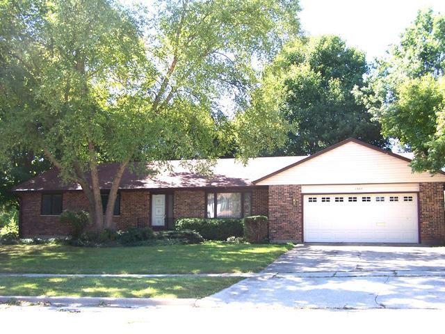 1507 Carlisle Ln., Dekalb, IL 60115