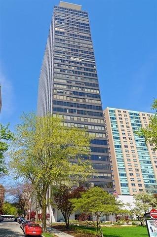 3150 N Lake Shore Dr. #23A, Chicago, IL 60657