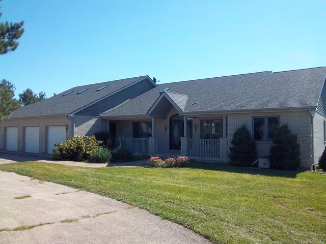 10501 Button Rd., Hebron, IL 60034